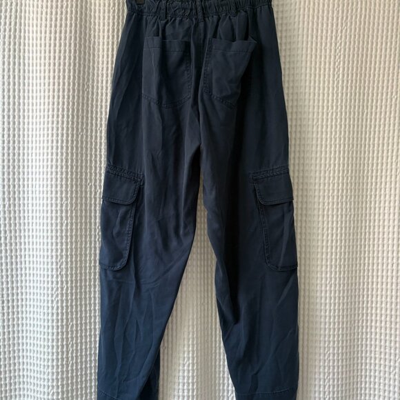 Quince Vintage Wash Tencel Drawstring Cargo Pants midnight blue women's small - Picture 2 of 5